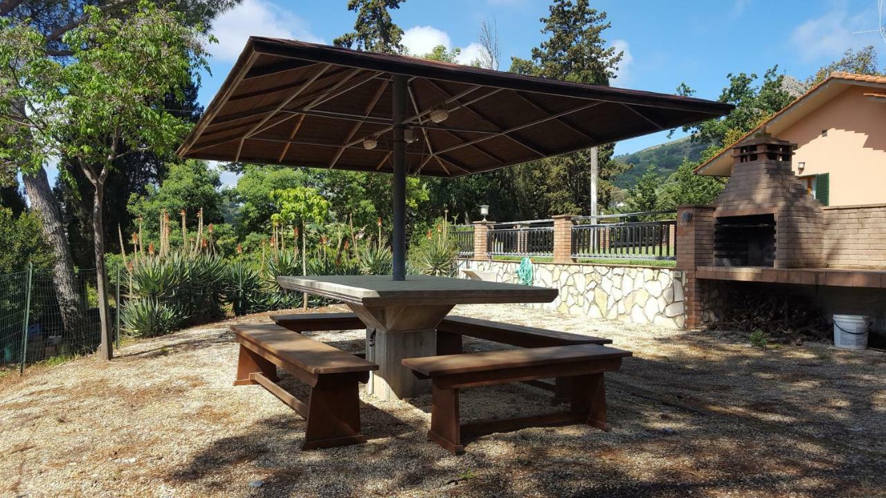 Agriturismo Rebua Porto Azzurro Eksteriør bilde